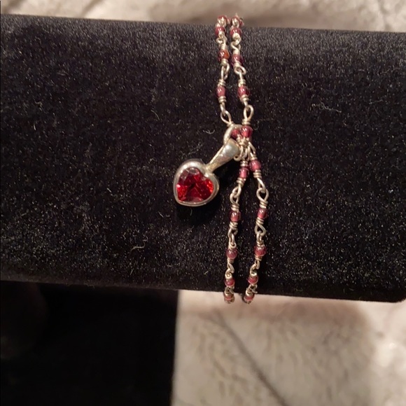 ❤️ Delicate Silver & Garnet Heart Bracelet ❤️ - Picture 1 of 4